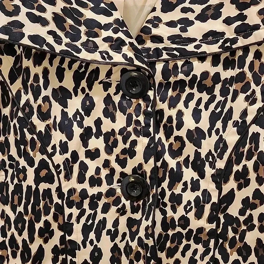 Lisa International Animal Print Lined Buttoned Blazer Size Large - Picture 6 of 8